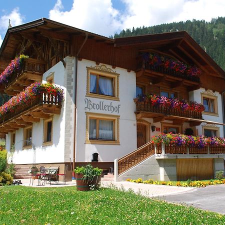Brollerhof Apartment Neustift im Stubaital Exterior photo